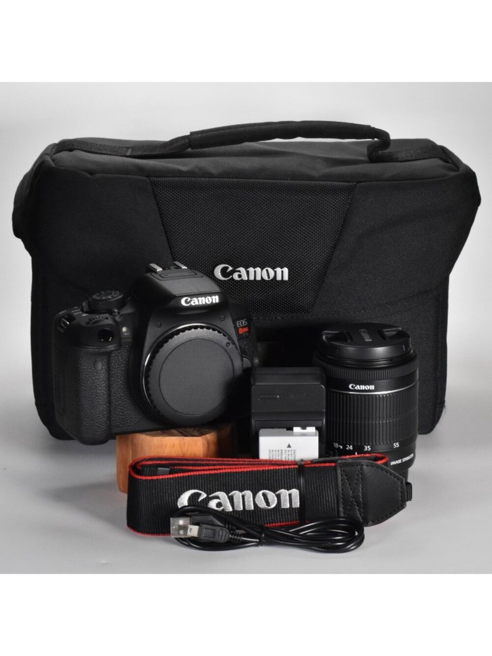 Canon EOS Rebel T5i DSLR Camera Canon 18-55mm STM Zoom Lens Only 328 Clicks MINT